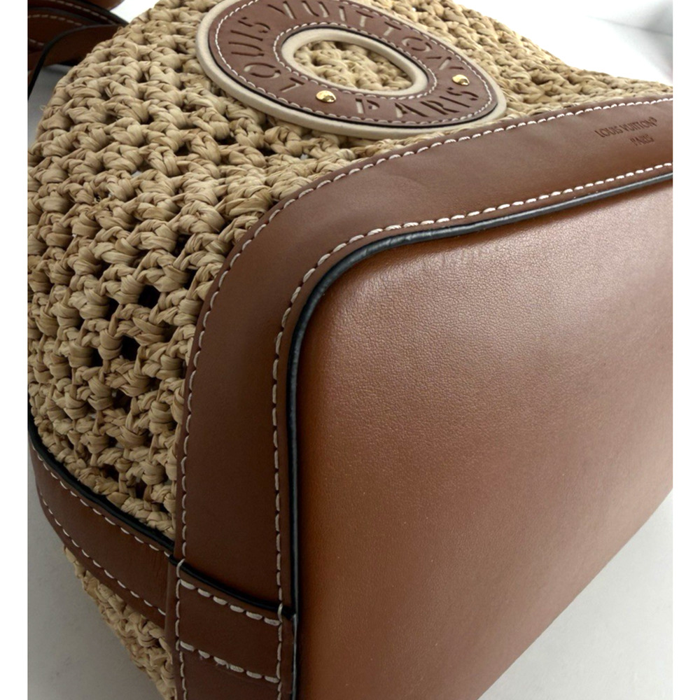 Louis Vuitton Noe BB Bag in Natural Woven Raffia with Leather Trim E-8 - Picture 5 of 16